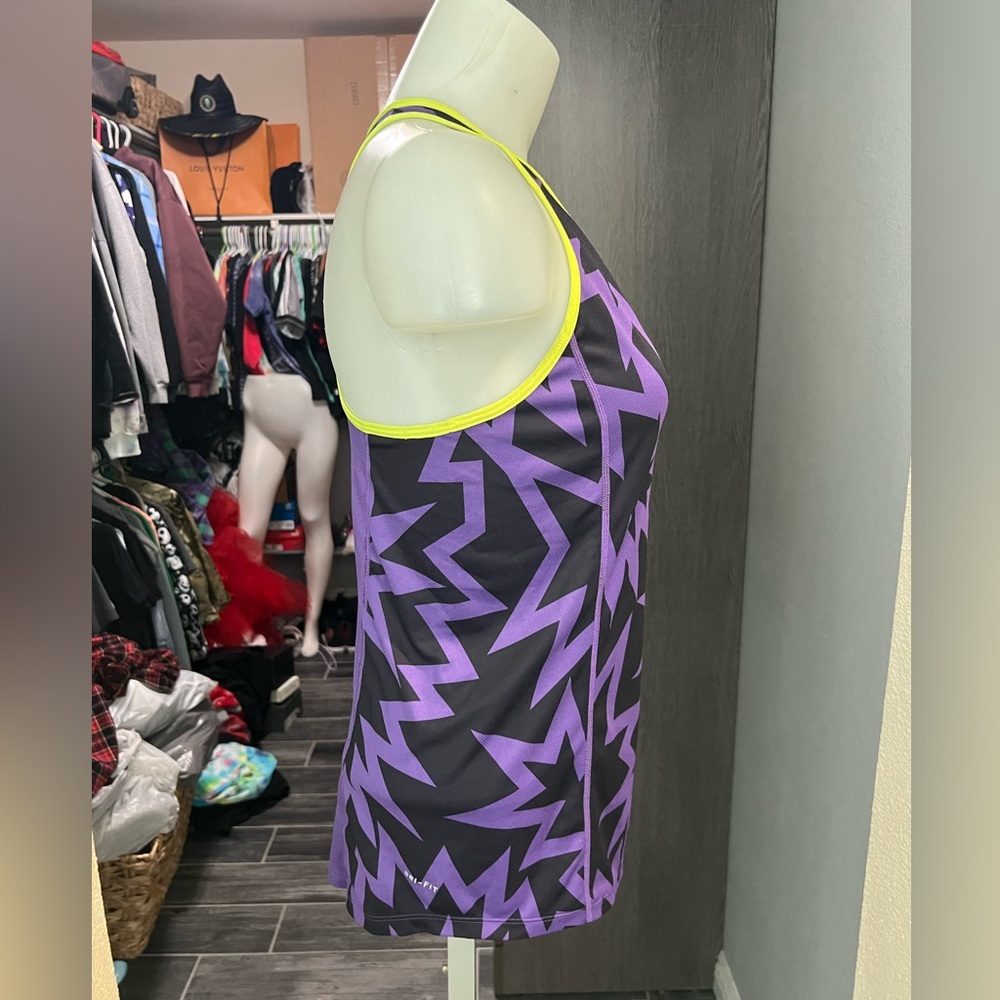 Nike Dri Fit Purple Pattern Workout Tank Top - Picture 5 of 8